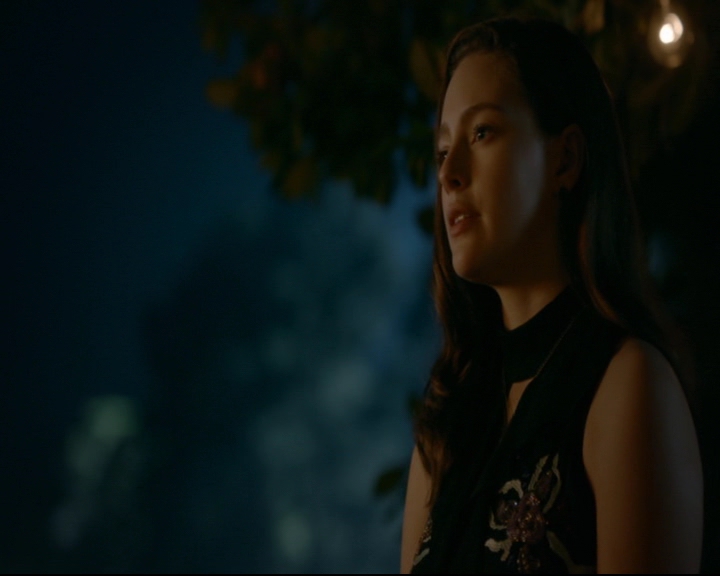 vampirediariesworld-dot-nl_TheOriginals5x07GodsGonnaTroubleTheWater02068.jpg