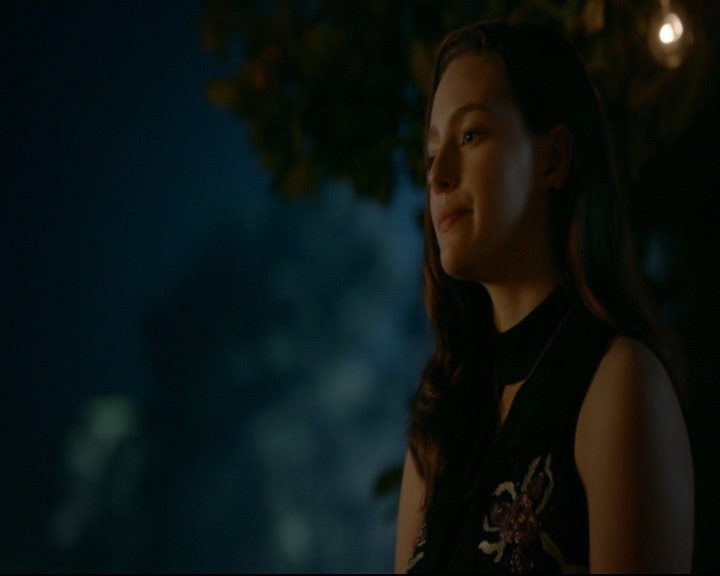 vampirediariesworld-dot-nl_TheOriginals5x07GodsGonnaTroubleTheWater02069.jpg