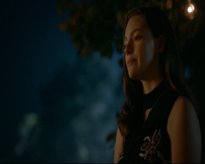 vampirediariesworld-dot-nl_TheOriginals5x07GodsGonnaTroubleTheWater02070.jpg
