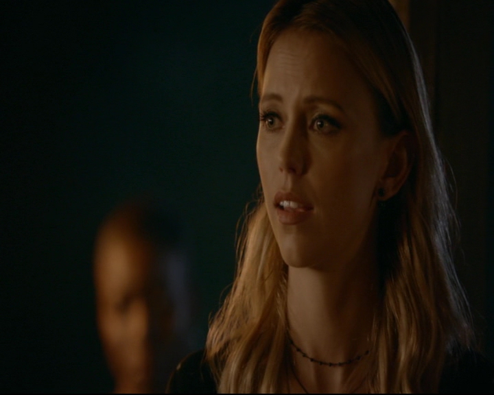 vampirediariesworld-dot-nl_TheOriginals5x07GodsGonnaTroubleTheWater02079.jpg