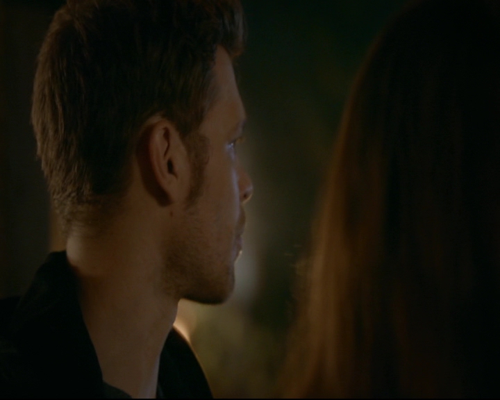 vampirediariesworld-dot-nl_TheOriginals5x07GodsGonnaTroubleTheWater02155.jpg