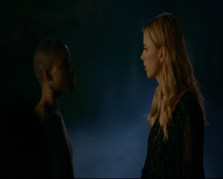 vampirediariesworld-dot-nl_TheOriginals5x07GodsGonnaTroubleTheWater02171.jpg