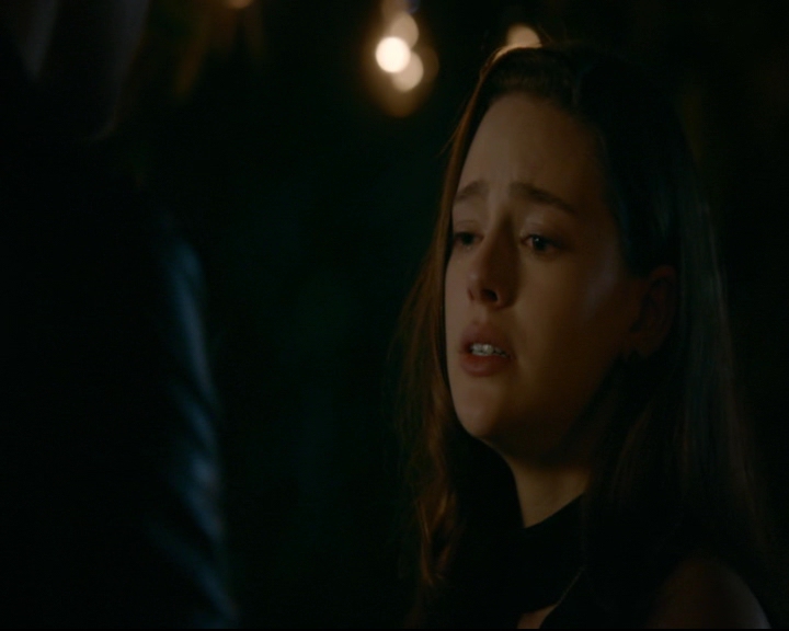 vampirediariesworld-dot-nl_TheOriginals5x07GodsGonnaTroubleTheWater02238.jpg
