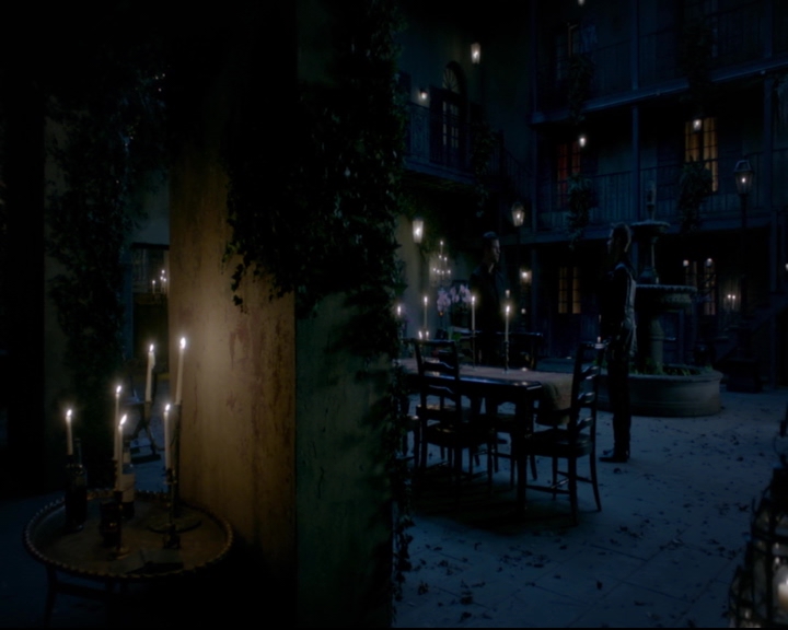 vampirediariesworld-dot-nl_TheOriginals5x07GodsGonnaTroubleTheWater02301.jpg