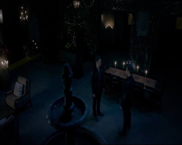vampirediariesworld-dot-nl_TheOriginals5x07GodsGonnaTroubleTheWater02309.jpg