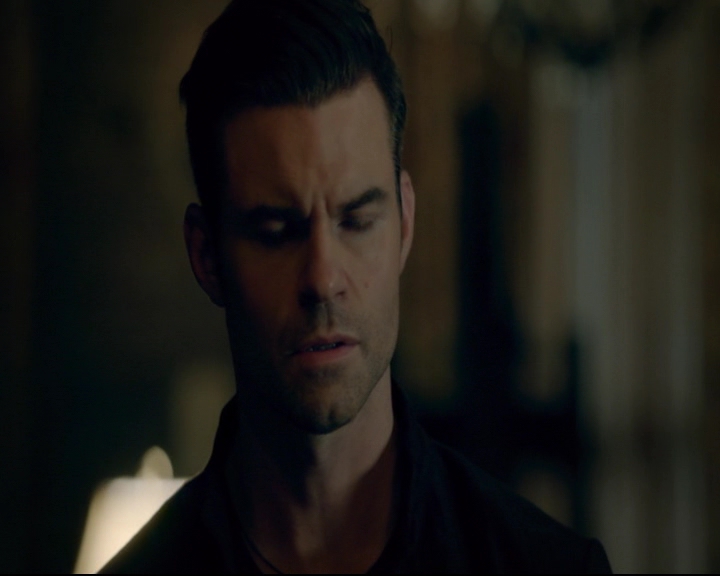 vampirediariesworld-dot-nl_TheOriginals5x08TheKindnessOfStrangers00119.jpg