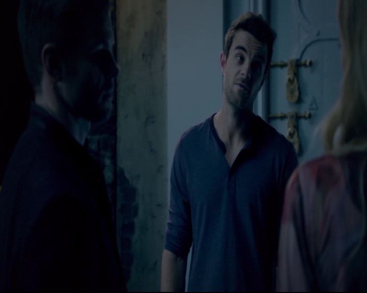 vampirediariesworld-dot-nl_TheOriginals5x08TheKindnessOfStrangers00301.jpg