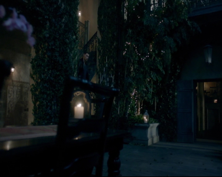 vampirediariesworld-dot-nl_TheOriginals5x08TheKindnessOfStrangers00402.jpg