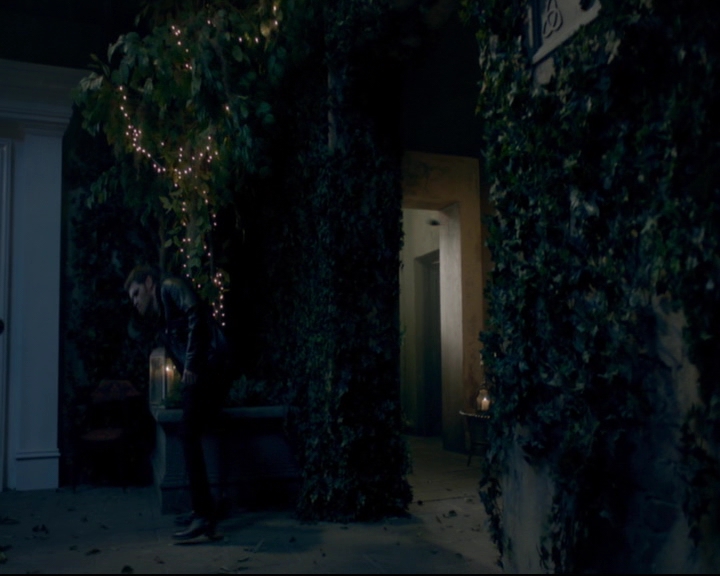 vampirediariesworld-dot-nl_TheOriginals5x08TheKindnessOfStrangers00488.jpg