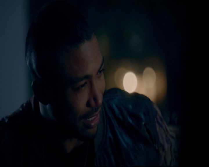vampirediariesworld-dot-nl_TheOriginals5x08TheKindnessOfStrangers00557.jpg