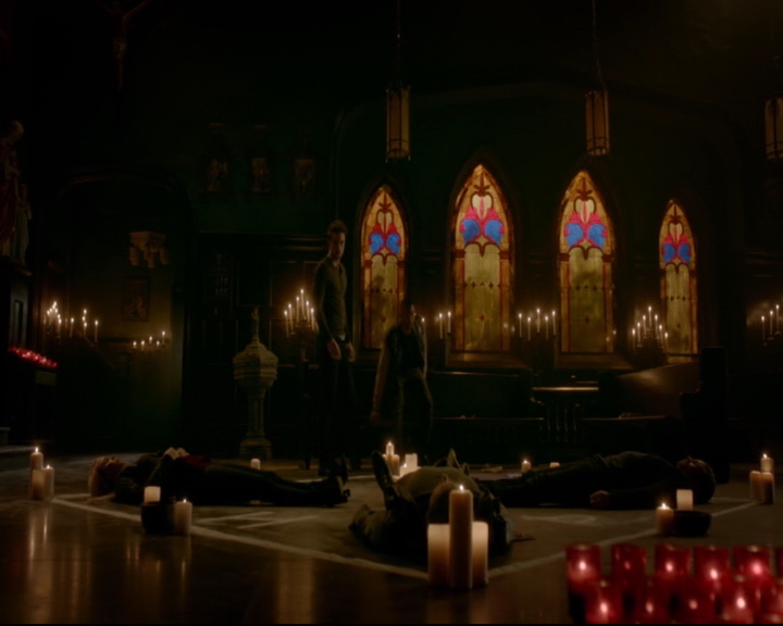 vampirediariesworld-dot-nl_TheOriginals5x08TheKindnessOfStrangers01711.jpg