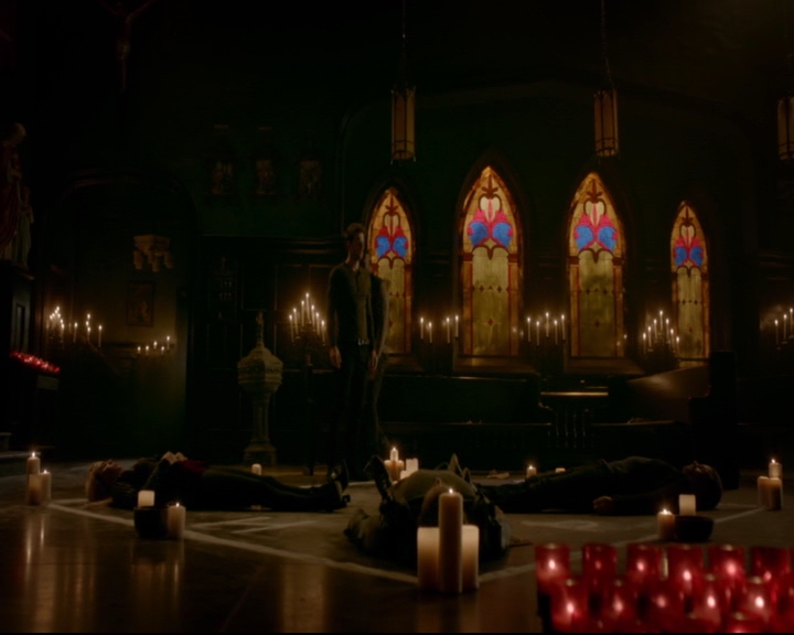 vampirediariesworld-dot-nl_TheOriginals5x08TheKindnessOfStrangers01713.jpg