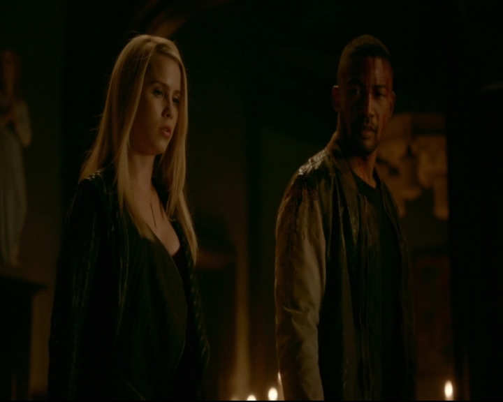 vampirediariesworld-dot-nl_TheOriginals5x08TheKindnessOfStrangers01781.jpg