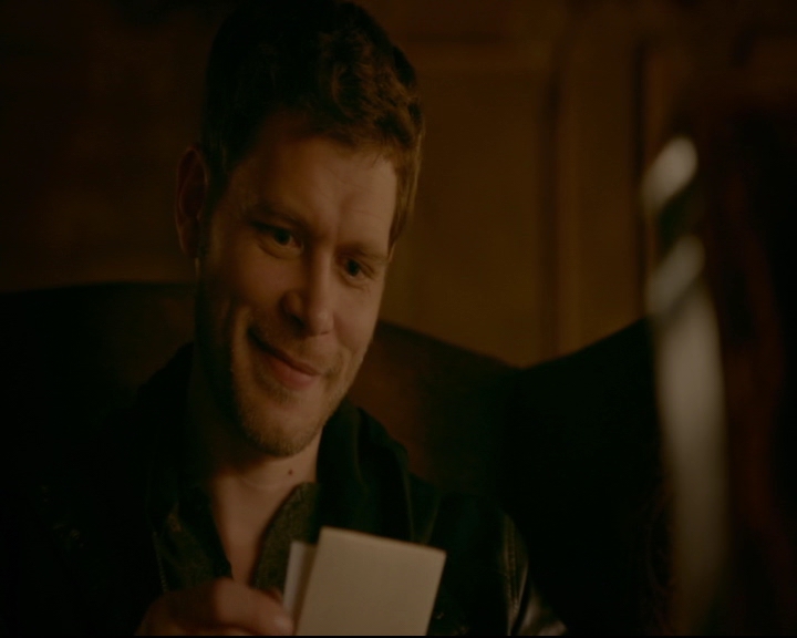 vampirediariesworld-dot-nl_TheOriginals5x08TheKindnessOfStrangers02300.jpg