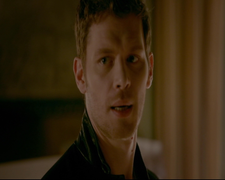 vampirediariesworld-dot-nl_TheOriginals5x09WeHaveNotLongToLove01000.jpg