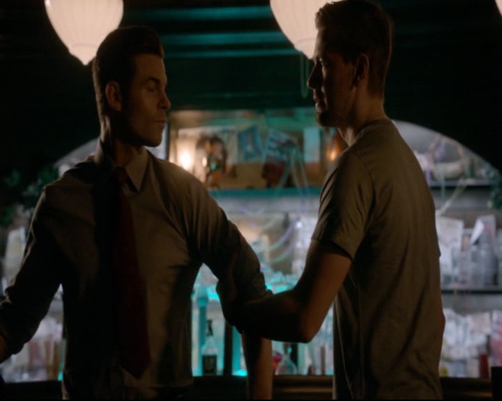 vampirediariesworld-dot-nl_TheOriginals5x09WeHaveNotLongToLove01295.jpg