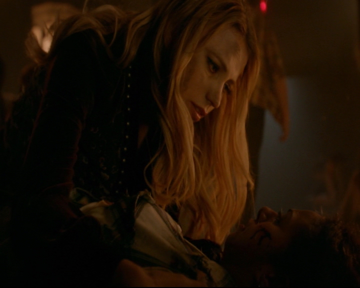 vampirediariesworld-dot-nl_TheOriginals5x09WeHaveNotLongToLove01439.jpg