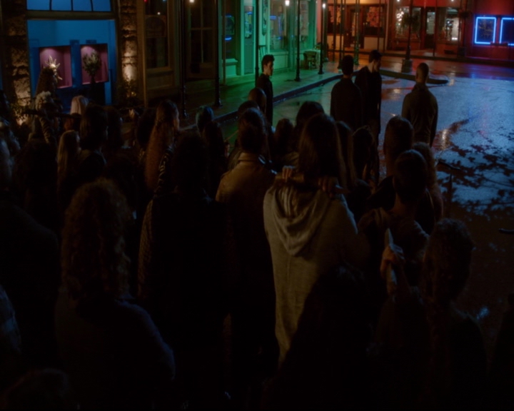 vampirediariesworld-dot-nl_TheOriginals5x09WeHaveNotLongToLove02186.jpg