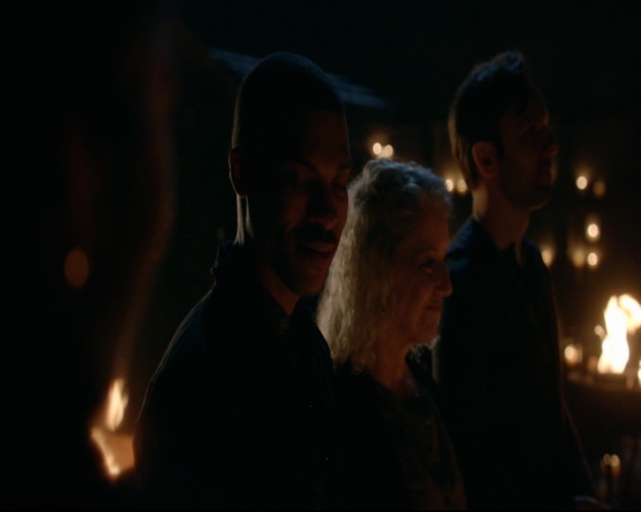 vampirediariesworld-dot-nl_TheOriginals5x09WeHaveNotLongToLove02268.jpg
