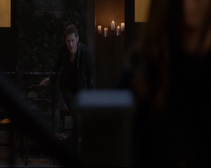 vampirediariesworld-dot-nl_TheOriginals5x10ThereInTheDisappearingLight00005.jpg