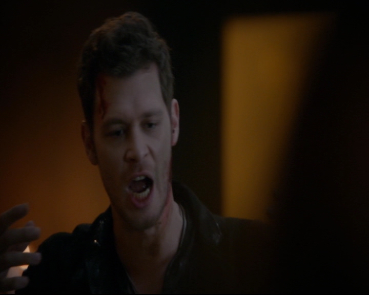 vampirediariesworld-dot-nl_TheOriginals5x10ThereInTheDisappearingLight00012.jpg