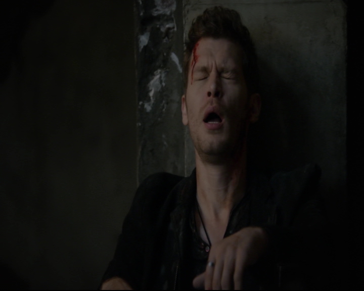 vampirediariesworld-dot-nl_TheOriginals5x10ThereInTheDisappearingLight00025.jpg