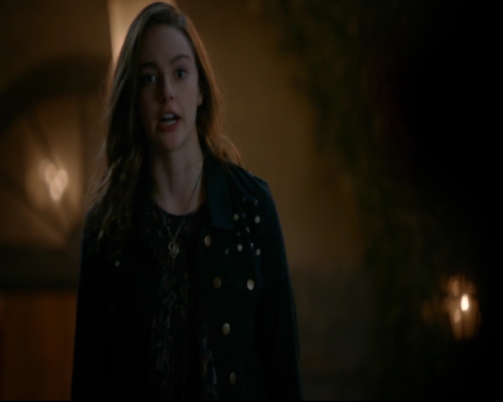 vampirediariesworld-dot-nl_TheOriginals5x10ThereInTheDisappearingLight00034.jpg