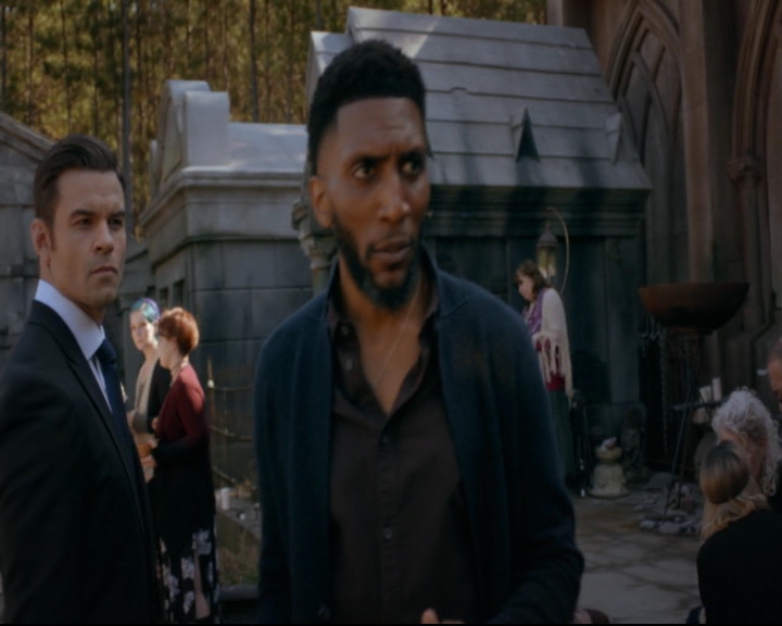 vampirediariesworld-dot-nl_TheOriginals5x10ThereInTheDisappearingLight00372.jpg vampirediariesworld-dot-nl_TheOriginals5x10ThereInTheDisappearingLight00372.jpg