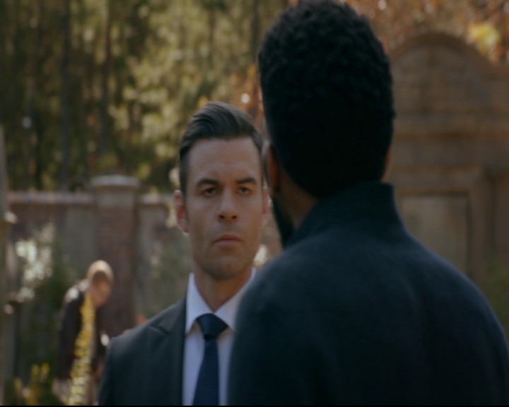 vampirediariesworld-dot-nl_TheOriginals5x10ThereInTheDisappearingLight00378.jpg
