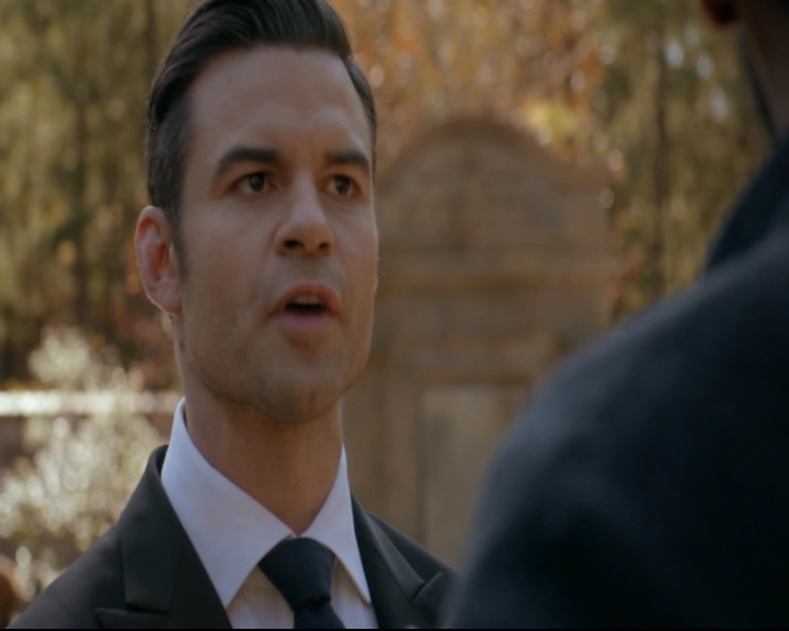 vampirediariesworld-dot-nl_TheOriginals5x10ThereInTheDisappearingLight00386.jpg
