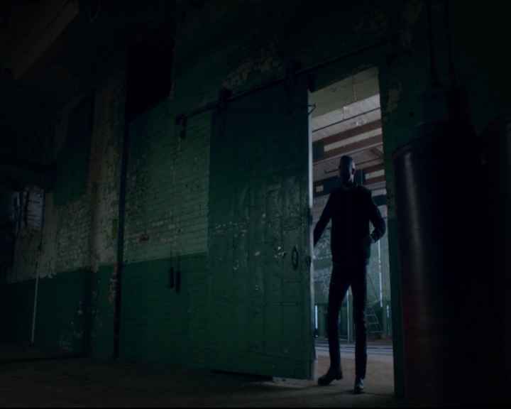 vampirediariesworld-dot-nl_TheOriginals5x10ThereInTheDisappearingLight00416.jpg