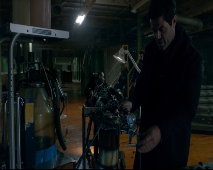vampirediariesworld-dot-nl_TheOriginals5x10ThereInTheDisappearingLight00553.jpg