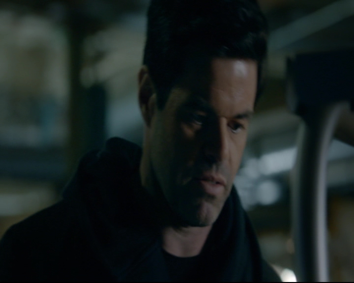 vampirediariesworld-dot-nl_TheOriginals5x10ThereInTheDisappearingLight00676.jpg