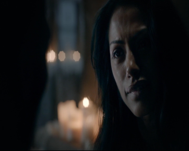 vampirediariesworld-dot-nl_TheOriginals5x10ThereInTheDisappearingLight00741.jpg