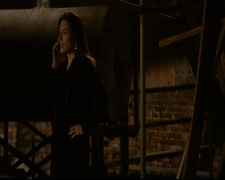 vampirediariesworld-dot-nl_TheOriginals5x10ThereInTheDisappearingLight01065.jpg