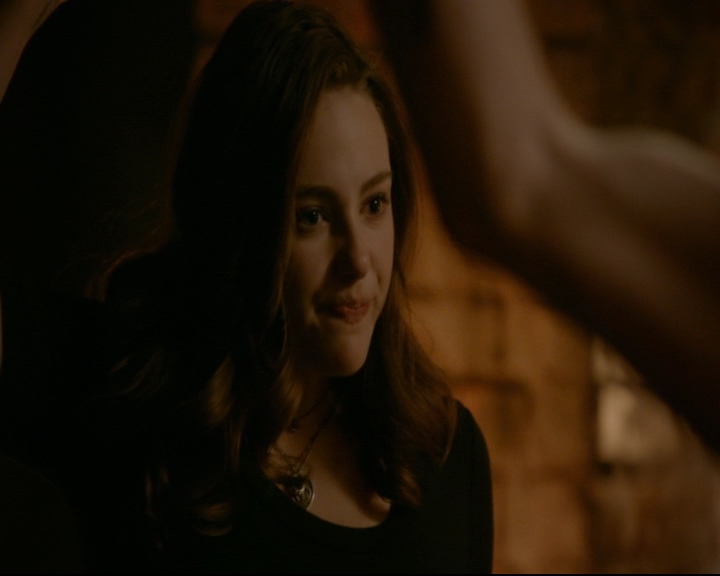 vampirediariesworld-dot-nl_TheOriginals5x10ThereInTheDisappearingLight01117.jpg