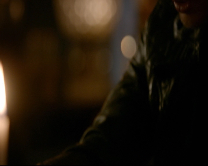 vampirediariesworld-dot-nl_TheOriginals5x10ThereInTheDisappearingLight01159.jpg