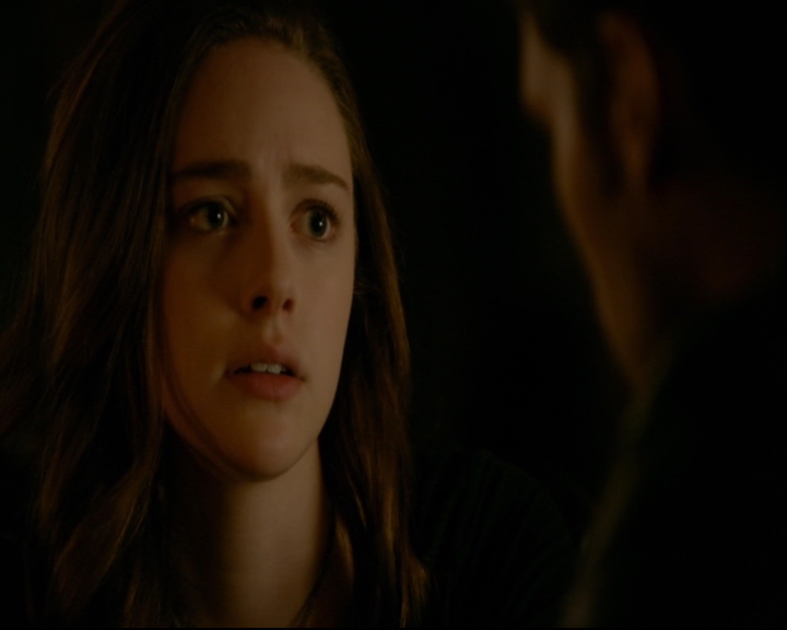 vampirediariesworld-dot-nl_TheOriginals5x10ThereInTheDisappearingLight01191.jpg