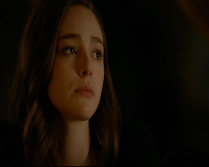 vampirediariesworld-dot-nl_TheOriginals5x10ThereInTheDisappearingLight01202.jpg