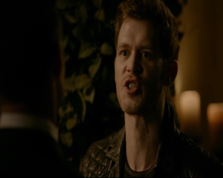 vampirediariesworld-dot-nl_TheOriginals5x10ThereInTheDisappearingLight01218.jpg