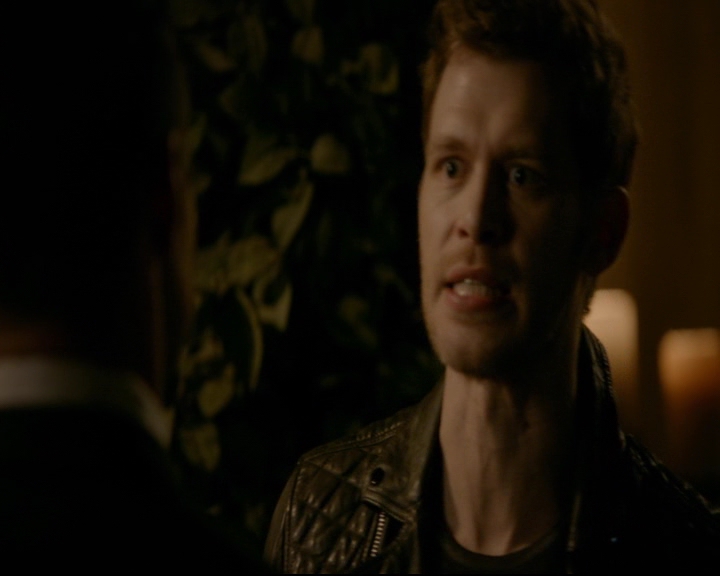 vampirediariesworld-dot-nl_TheOriginals5x10ThereInTheDisappearingLight01219.jpg