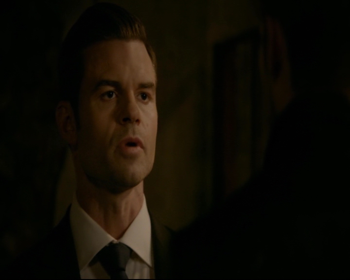 vampirediariesworld-dot-nl_TheOriginals5x10ThereInTheDisappearingLight01224.jpg