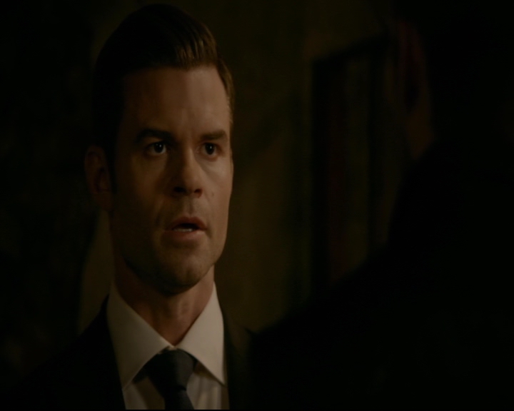 vampirediariesworld-dot-nl_TheOriginals5x10ThereInTheDisappearingLight01226.jpg