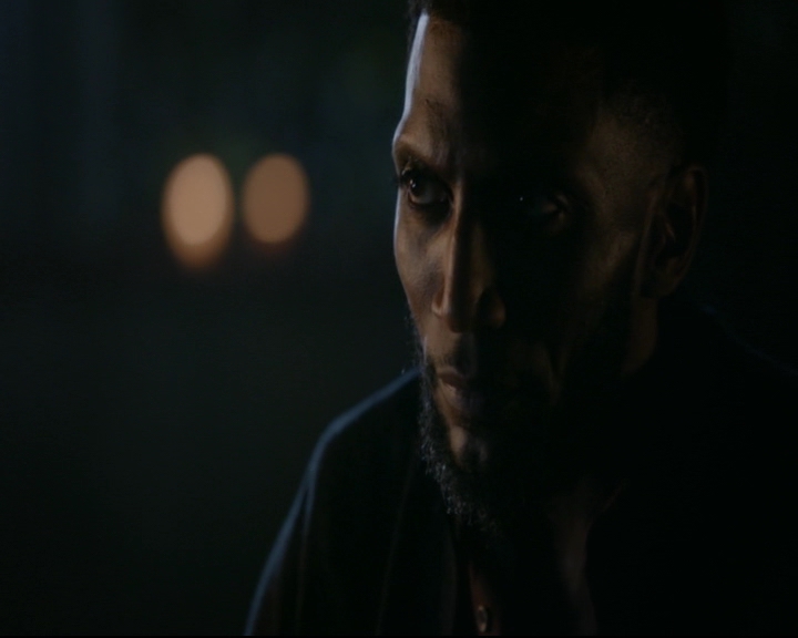 vampirediariesworld-dot-nl_TheOriginals5x10ThereInTheDisappearingLight01261.jpg