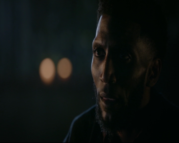 vampirediariesworld-dot-nl_TheOriginals5x10ThereInTheDisappearingLight01263.jpg