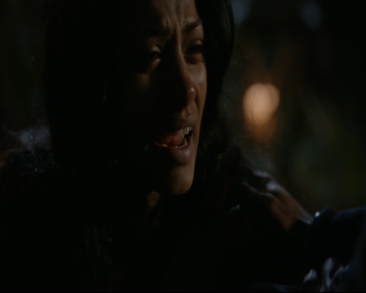 vampirediariesworld-dot-nl_TheOriginals5x10ThereInTheDisappearingLight01267.jpg