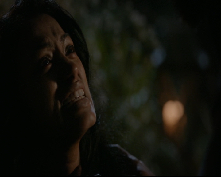 vampirediariesworld-dot-nl_TheOriginals5x10ThereInTheDisappearingLight01270.jpg