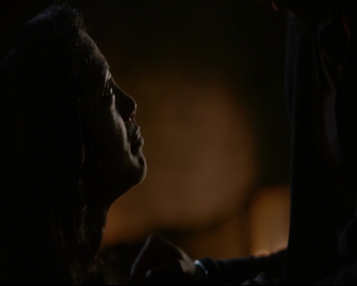 vampirediariesworld-dot-nl_TheOriginals5x10ThereInTheDisappearingLight01274.jpg