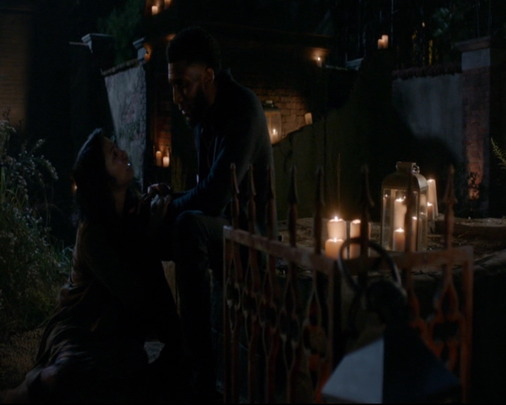 vampirediariesworld-dot-nl_TheOriginals5x10ThereInTheDisappearingLight01282.jpg