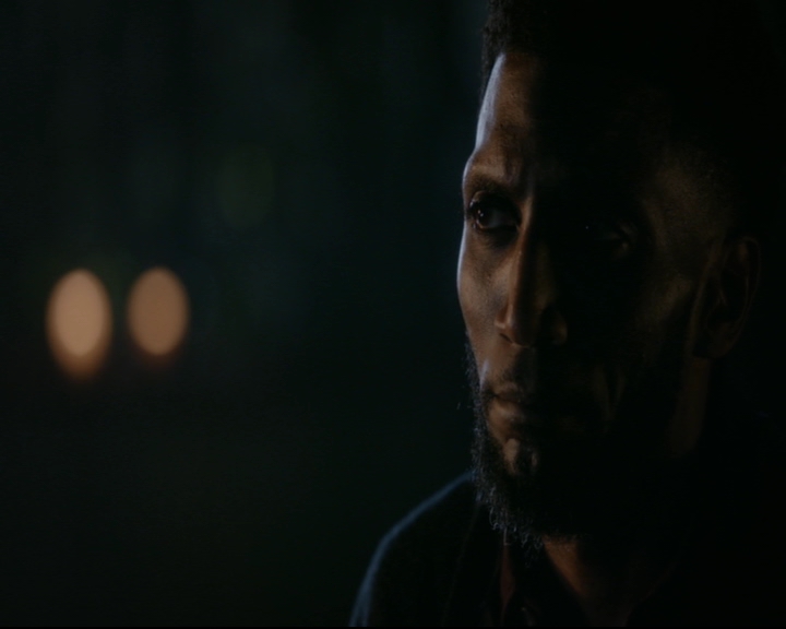 vampirediariesworld-dot-nl_TheOriginals5x10ThereInTheDisappearingLight01287.jpg